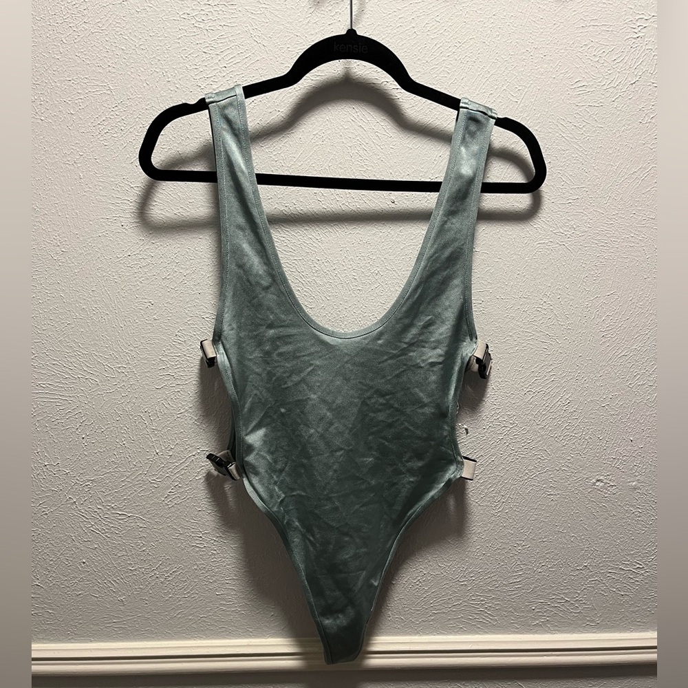 🛍️3/$10 Unique one piece swimsuit with buckle belts